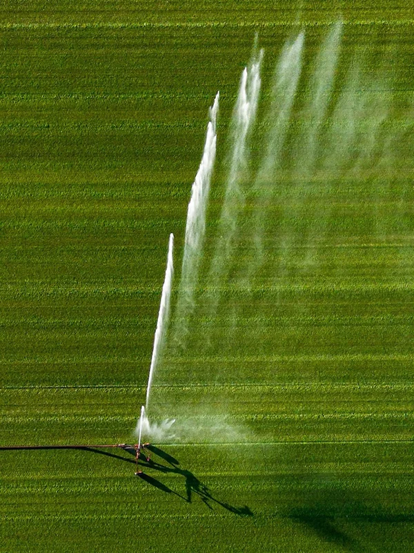 Wireless smart irrigation field deployment