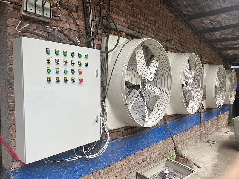 Smart pig farm environment monitoring with YenGear IoT data logger and DTU for livestock health management