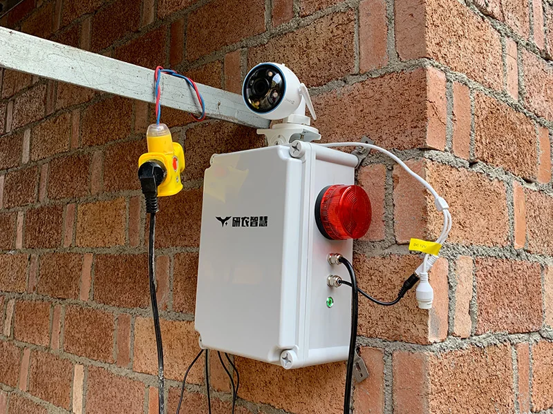 YenGear IoT industrial gateway and remote I/O module for environmental monitoring and smart power data transmission